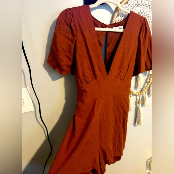 Short romper - Picture 1 of 3